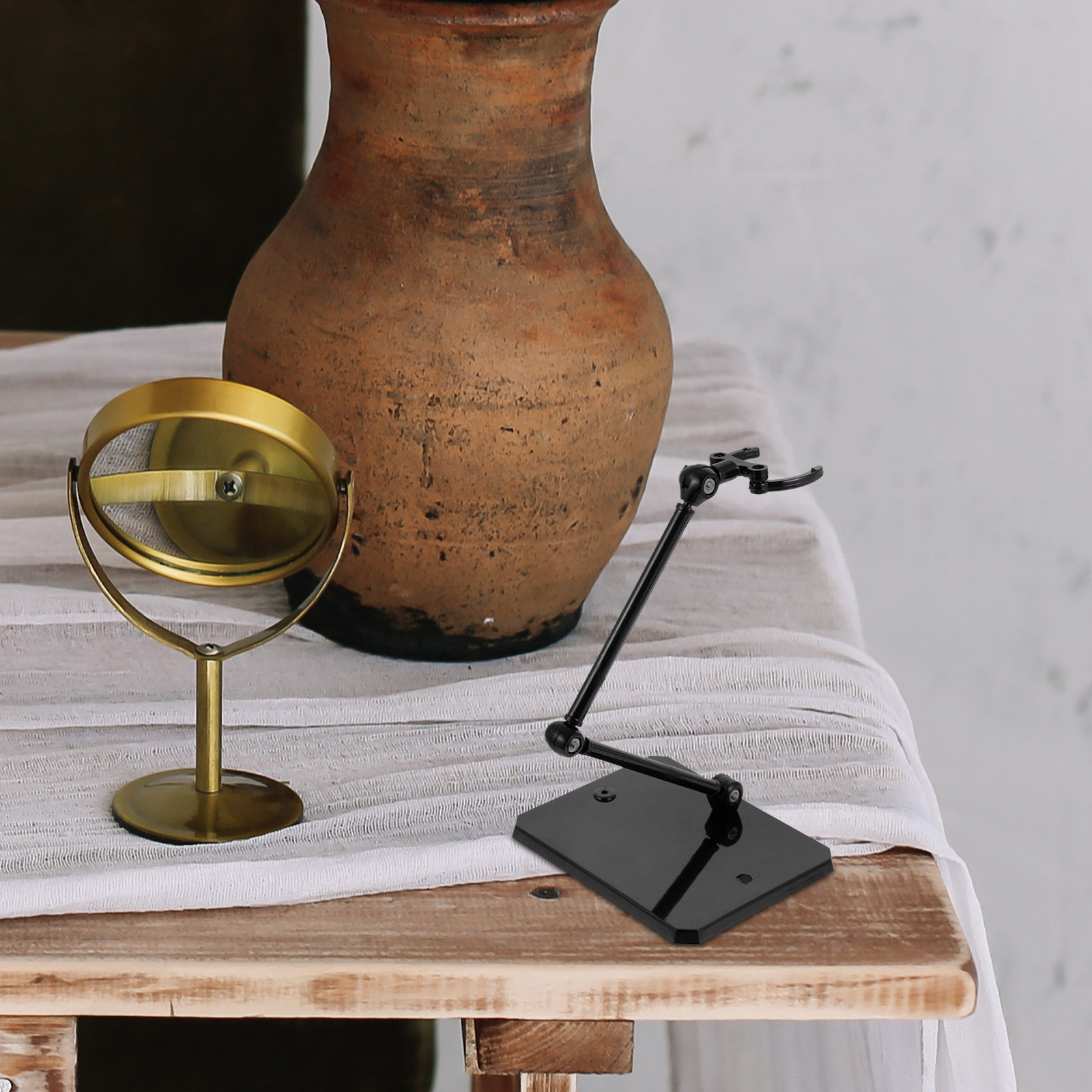 Home Decor Games Free - 2 buah Stand Figur Aksi yang