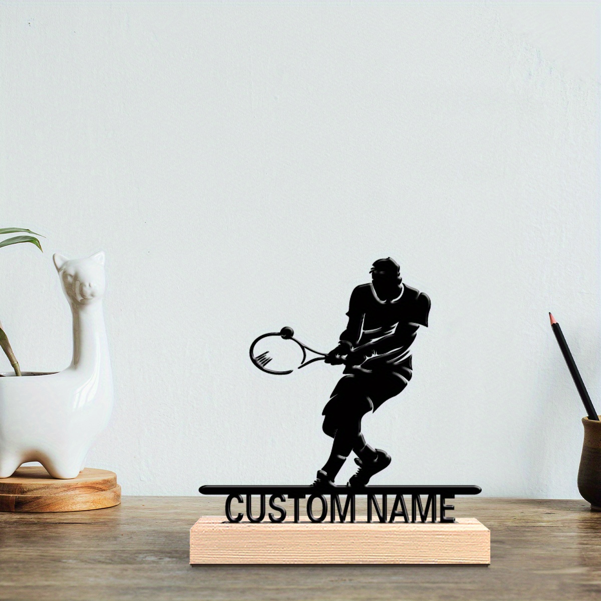 Home Decor Quirky - Patung Logam Pemain Tenis yang Dipersonalisasi