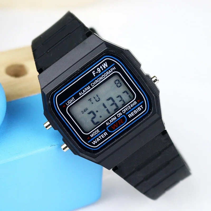 Jam Tangan Digital Klasik F‑91 - Vintage Alarm Clock ulasan dan harga